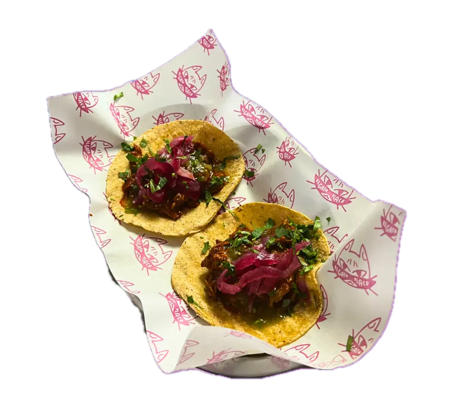 Tacos de cochinita ibérica con salsa de tomatillo verde